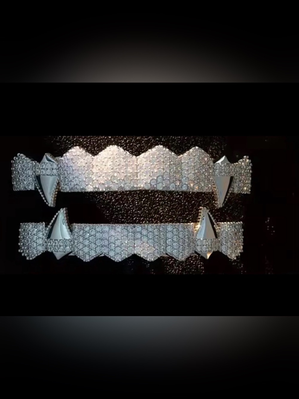 HALLOWEEN ICED OUT GRILL SET TOP AND BOTTOM WHITE GOLD GP FANG NEW